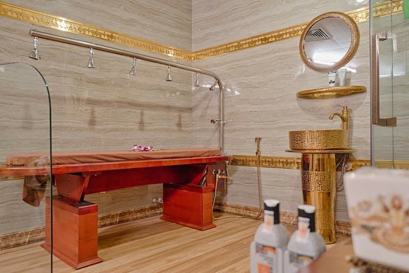 J Spa & Massage 1