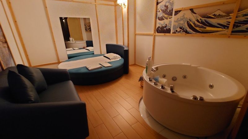 Linh Cherry Spa 1
