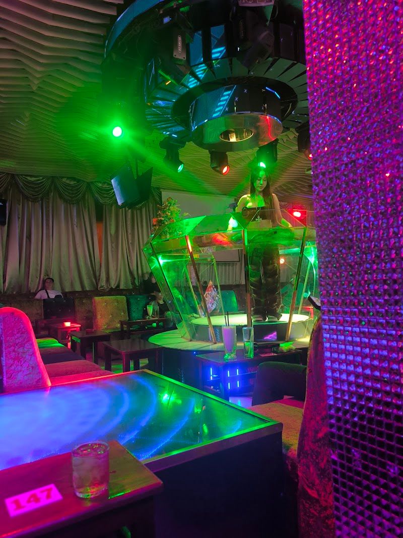 N1 Coffee Lounge 1