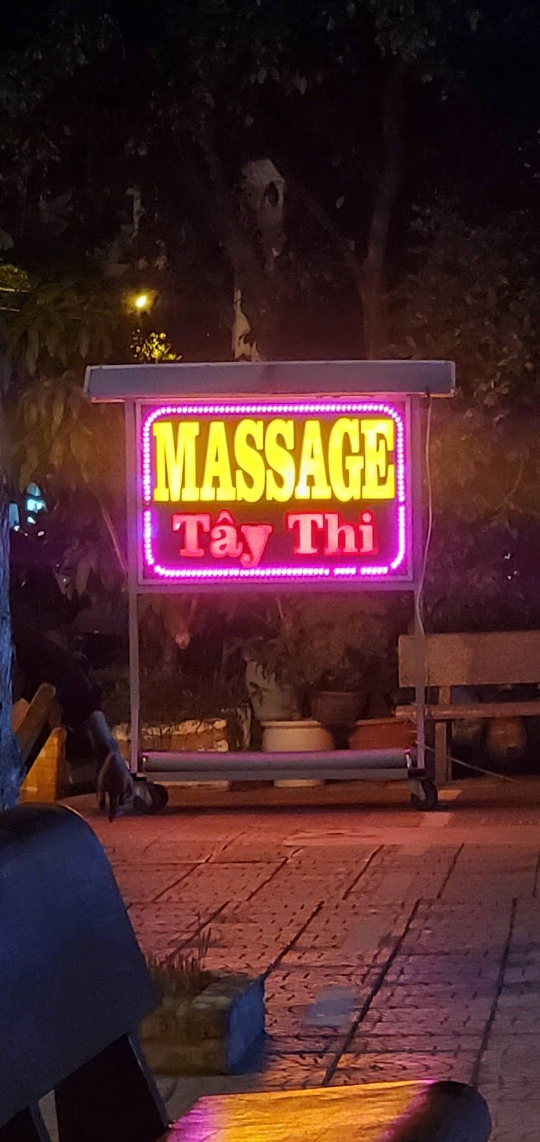 Tay Thi Massage 1
